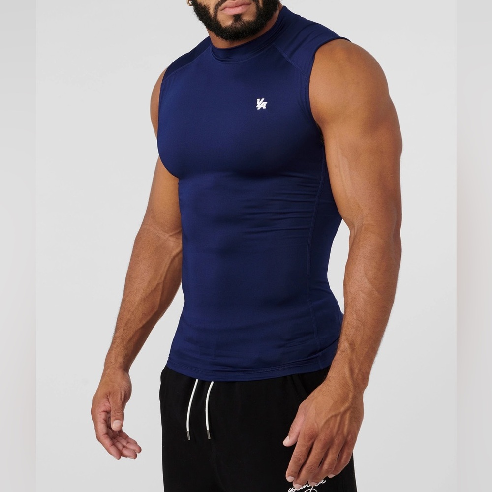 YoungLA 315 STEALTH COMPRESSION CUT-OFFS NWT SMALL with bag